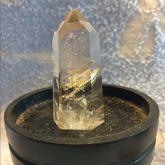 Crystal Quartz Tower - Picture 1 of 4